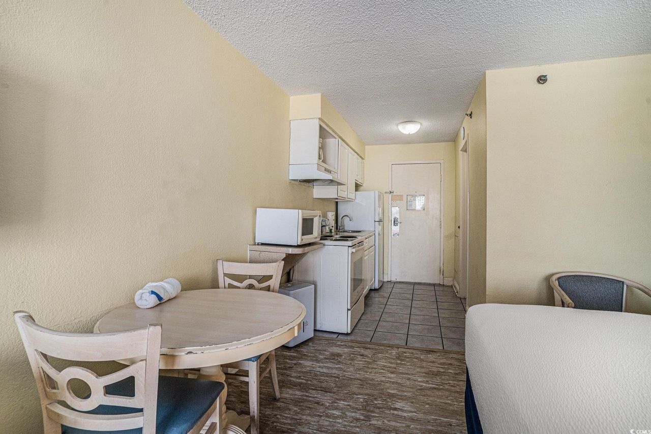 1207 S Ocean Blvd. S Photo 8