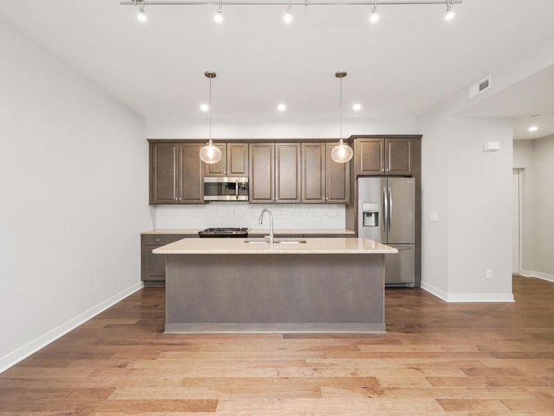 101 N 6th Street, Unit G53, Columbus, OH 43215 Photo 9