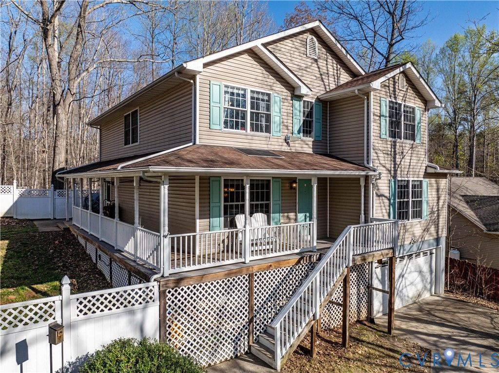 2102 N Lakeshore Drive, Louisa, VA 23093 Main Photo