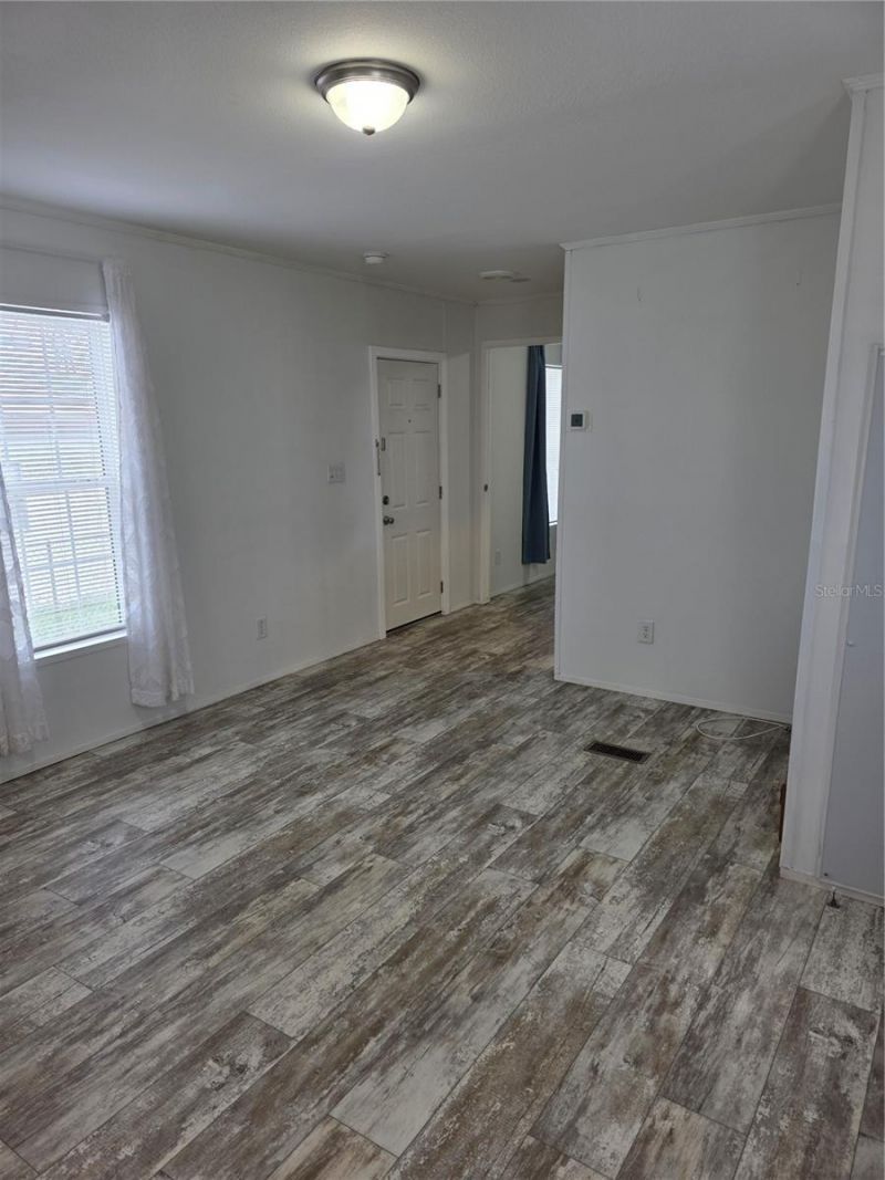 1109 49th Avenue Drive W, Bradenton, FL 34207 Photo