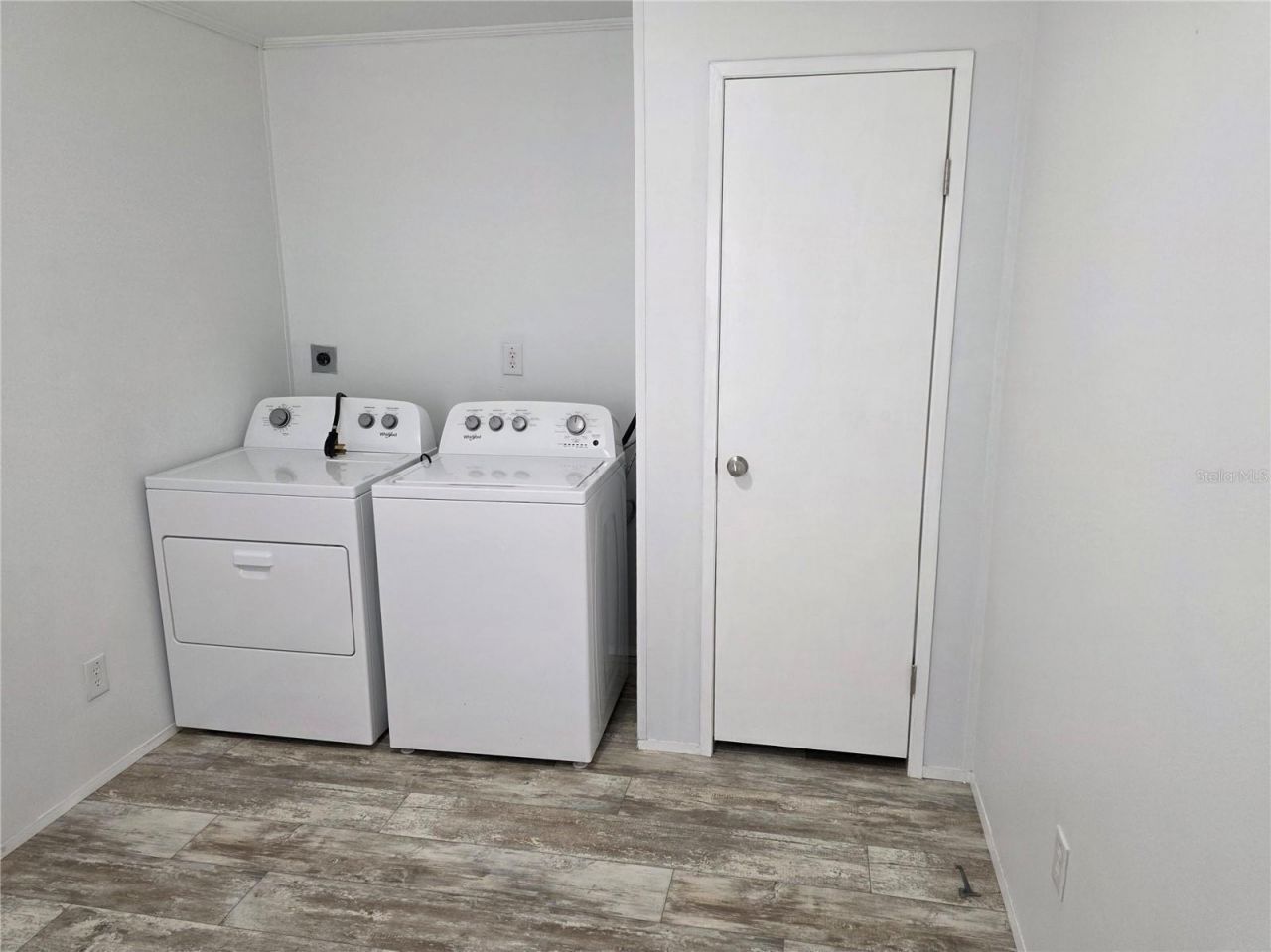 1109 49th Avenue Drive W, Bradenton, FL 34207 Photo