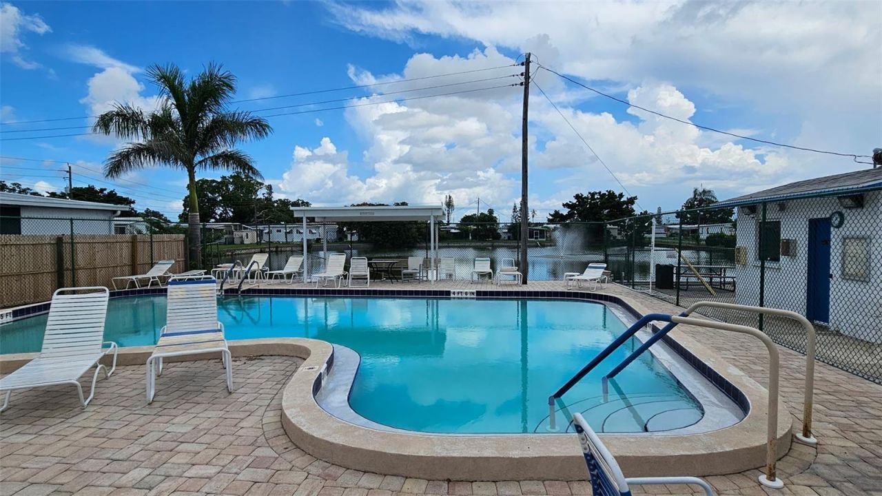 1109 49th Avenue Drive W, Bradenton, FL 34207 Photo