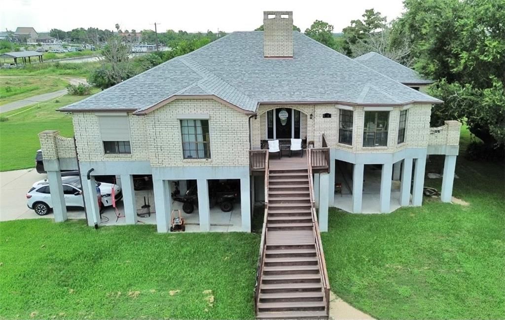 5240 JEAN LAFITTE Boulevard, Lafitte, LA 70067