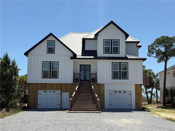 613 Hernando Place, Dauphin Island, AL 36528