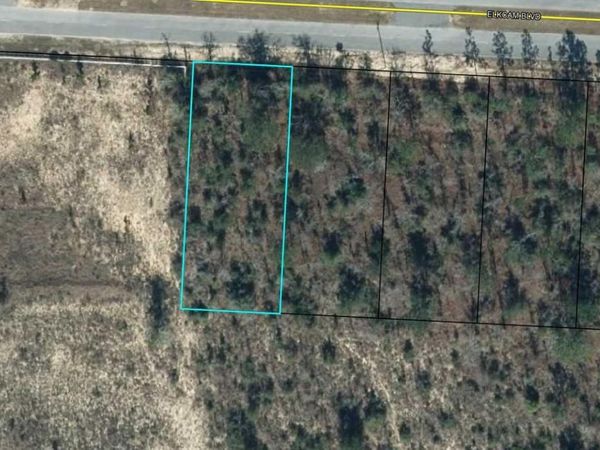 352-22 Elkcam Boulevard, Chipley, FL 32428