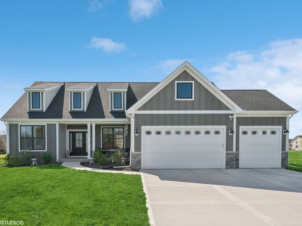 16332 S Forest Edge Drive, Plainfield, IL 60586