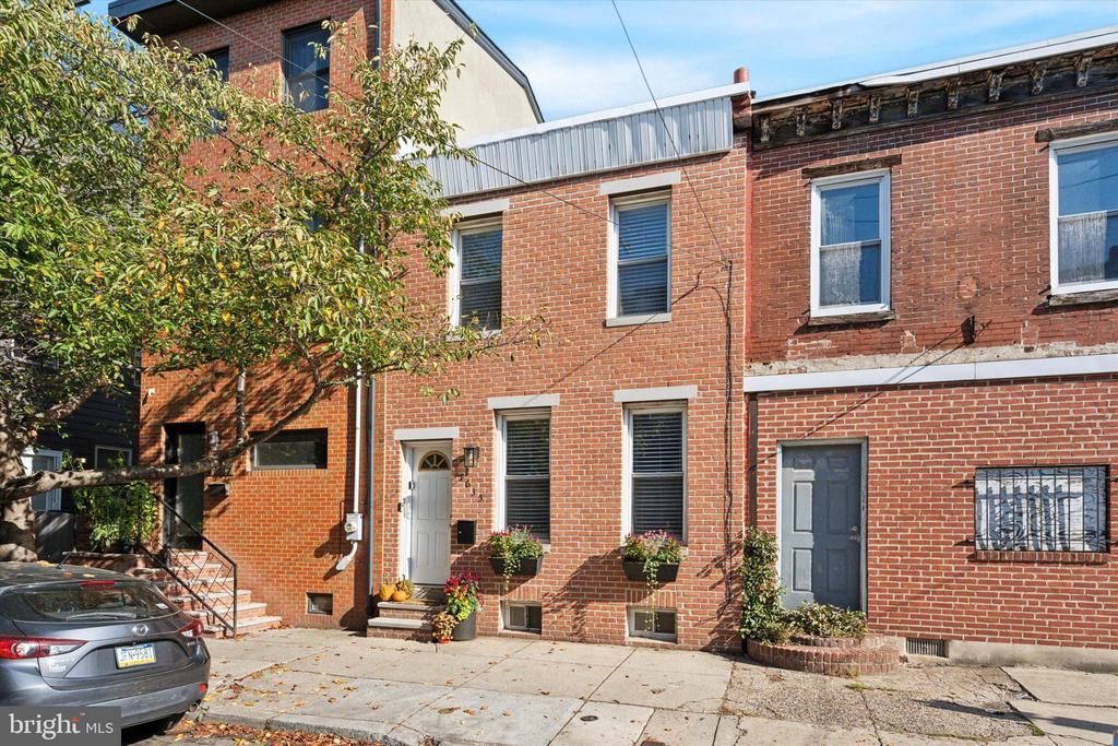 1635 Catharine Street, Philadelphia, PA 19146 Main Photo