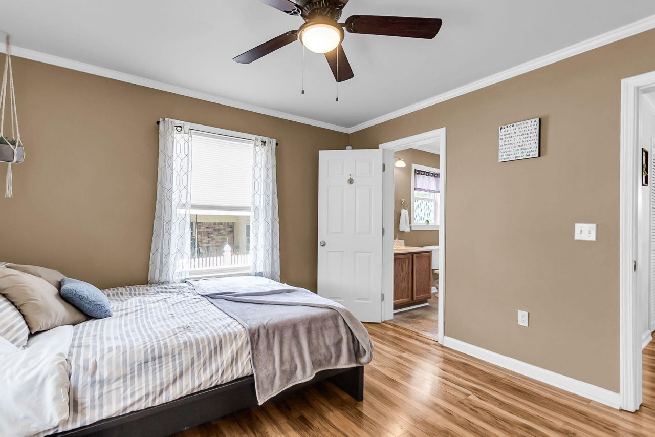 916 Hillsboro Drive Photo 20