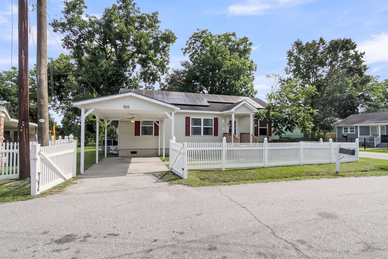 916 Hillsboro Drive Photo 5