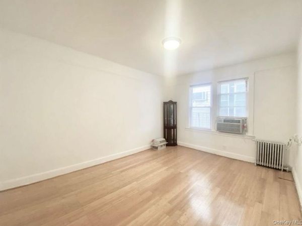 5024 39th Place, Sunnyside, NY 11104