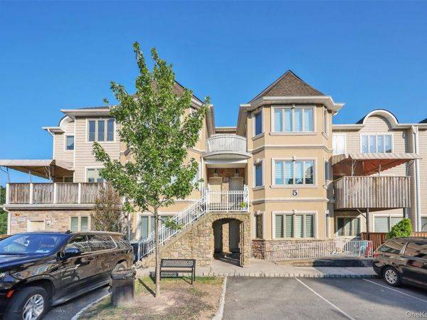 5 Rose Garden Way, Unit 302, Monsey, NY 10952