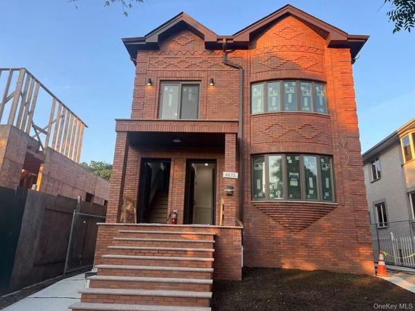 6973 229th Street, Oakland Gardens, NY 11364