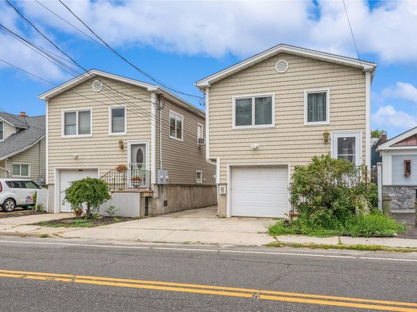 347 Bayville Avenue, Bayville, NY 11709