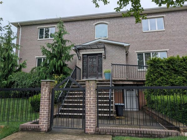 15 Lenzie Street, Staten Island, NY 10312