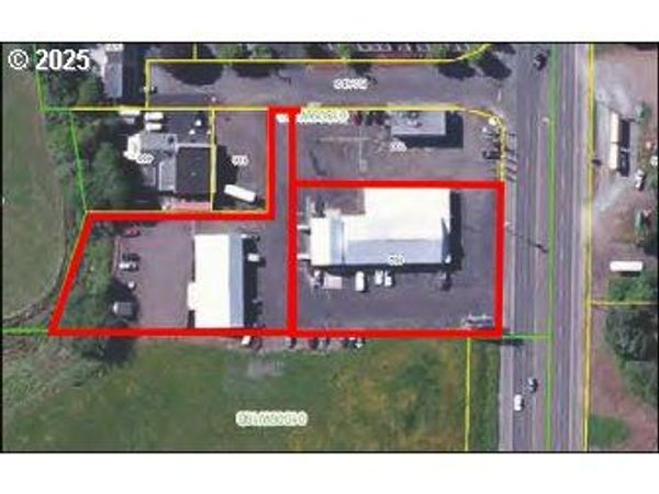 1865 MAIN AVE, Tillamook, OR 97141