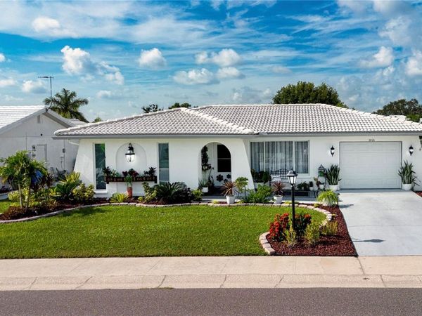 3906 CHINABERRY ROAD, BRADENTON, FL 34208