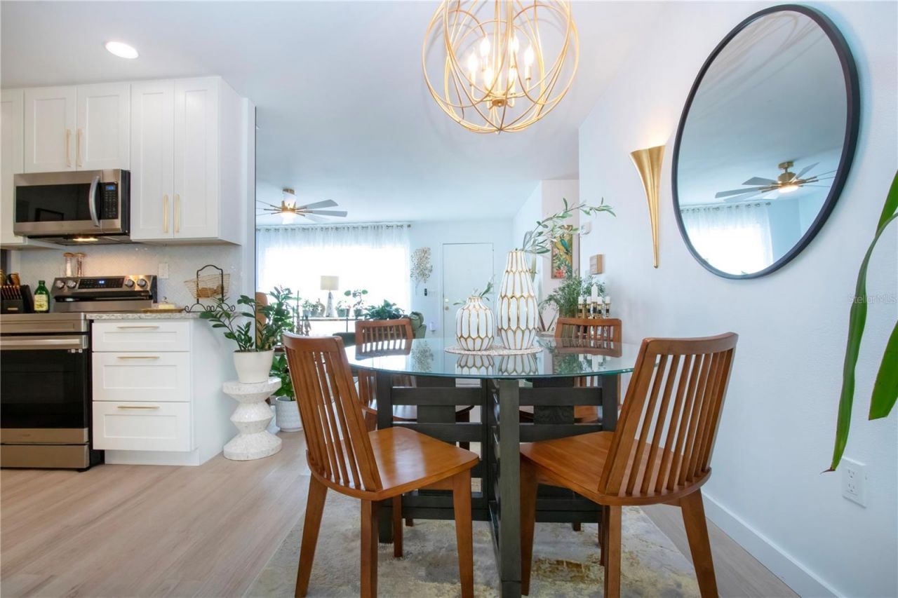 3906 Chinaberry Road, Bradenton, FL 34208 Photo