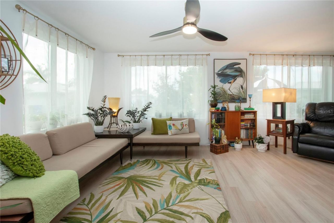 3906 Chinaberry Road, Bradenton, FL 34208 Photo