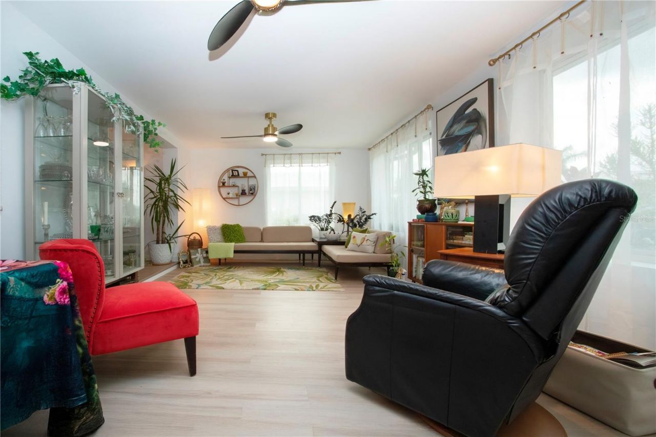 3906 Chinaberry Road, Bradenton, FL 34208 Photo