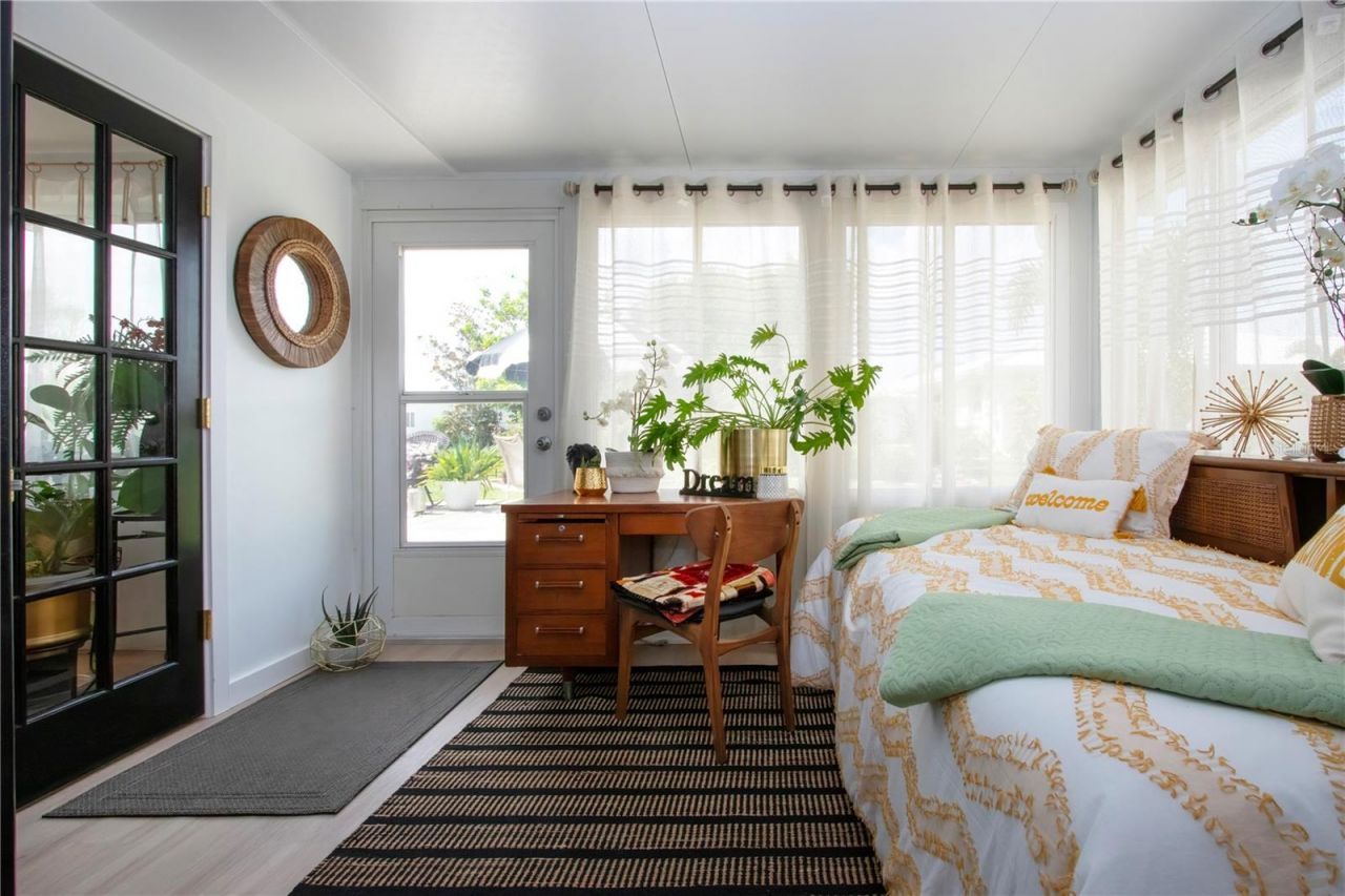 3906 Chinaberry Road, Bradenton, FL 34208 Photo