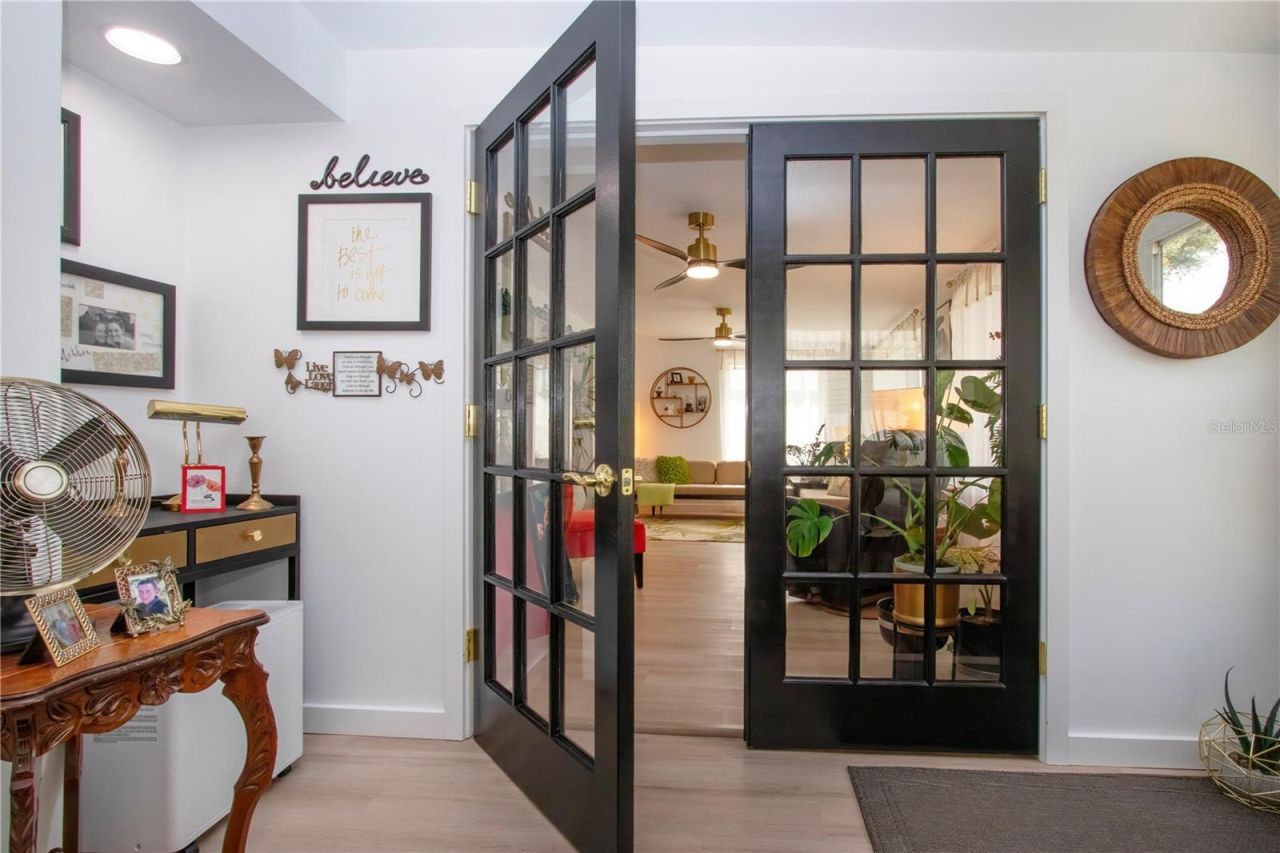 3906 Chinaberry Road, Bradenton, FL 34208 Photo