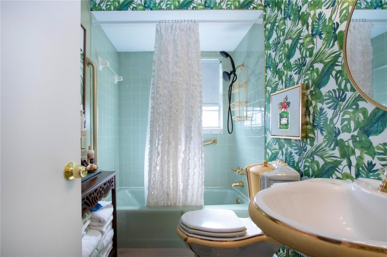 3906 Chinaberry Road, Bradenton, FL 34208 Photo