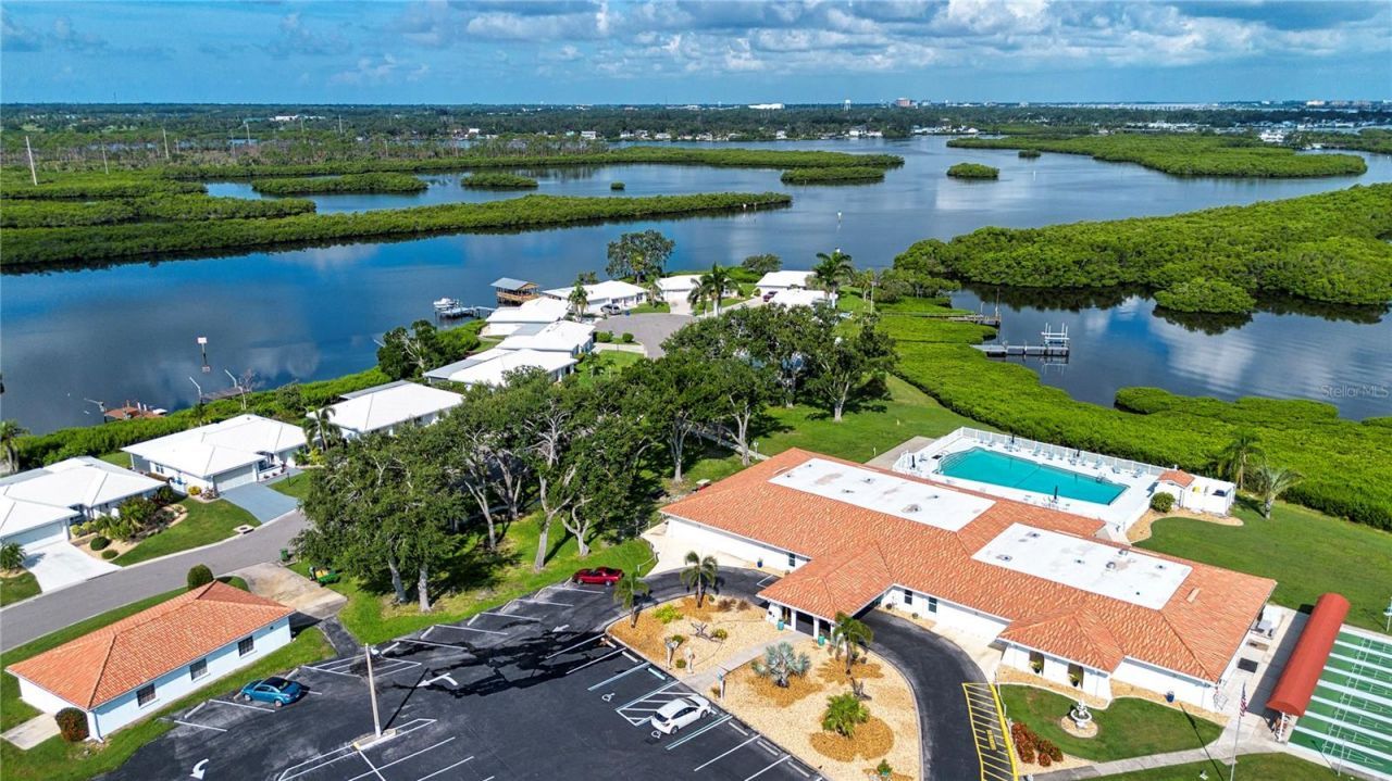 3906 Chinaberry Road, Bradenton, FL 34208 Photo