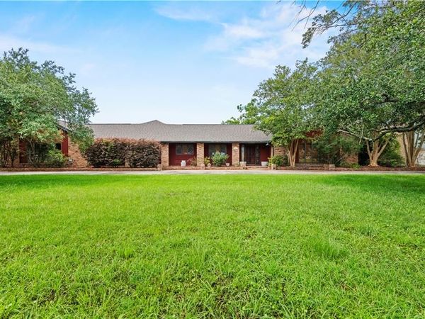 9766 EAST PARK Avenue, Houma, LA 70363