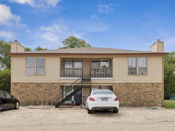 8113 Foxfire Lane, White Settlement, TX 76108