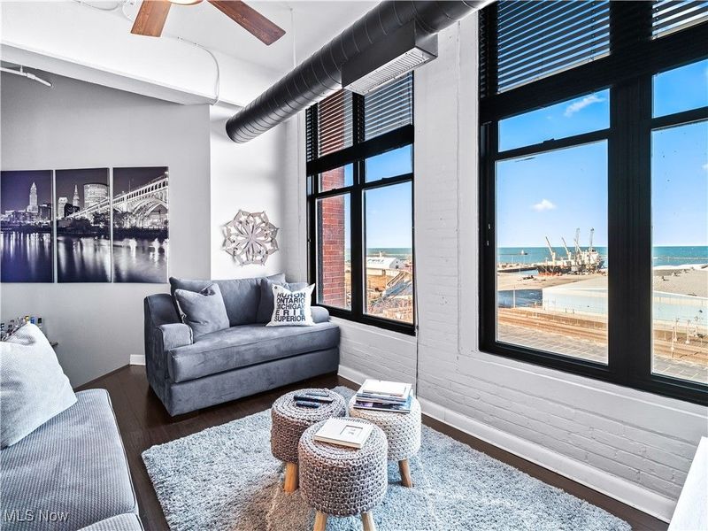 1133 W 9th Street, Unit 502, Cleveland, OH 44113 Photo 18