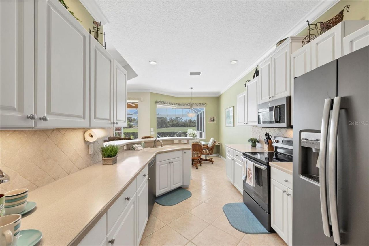 5641 Whispering Oaks Drive, North Port, FL 34287 Photo