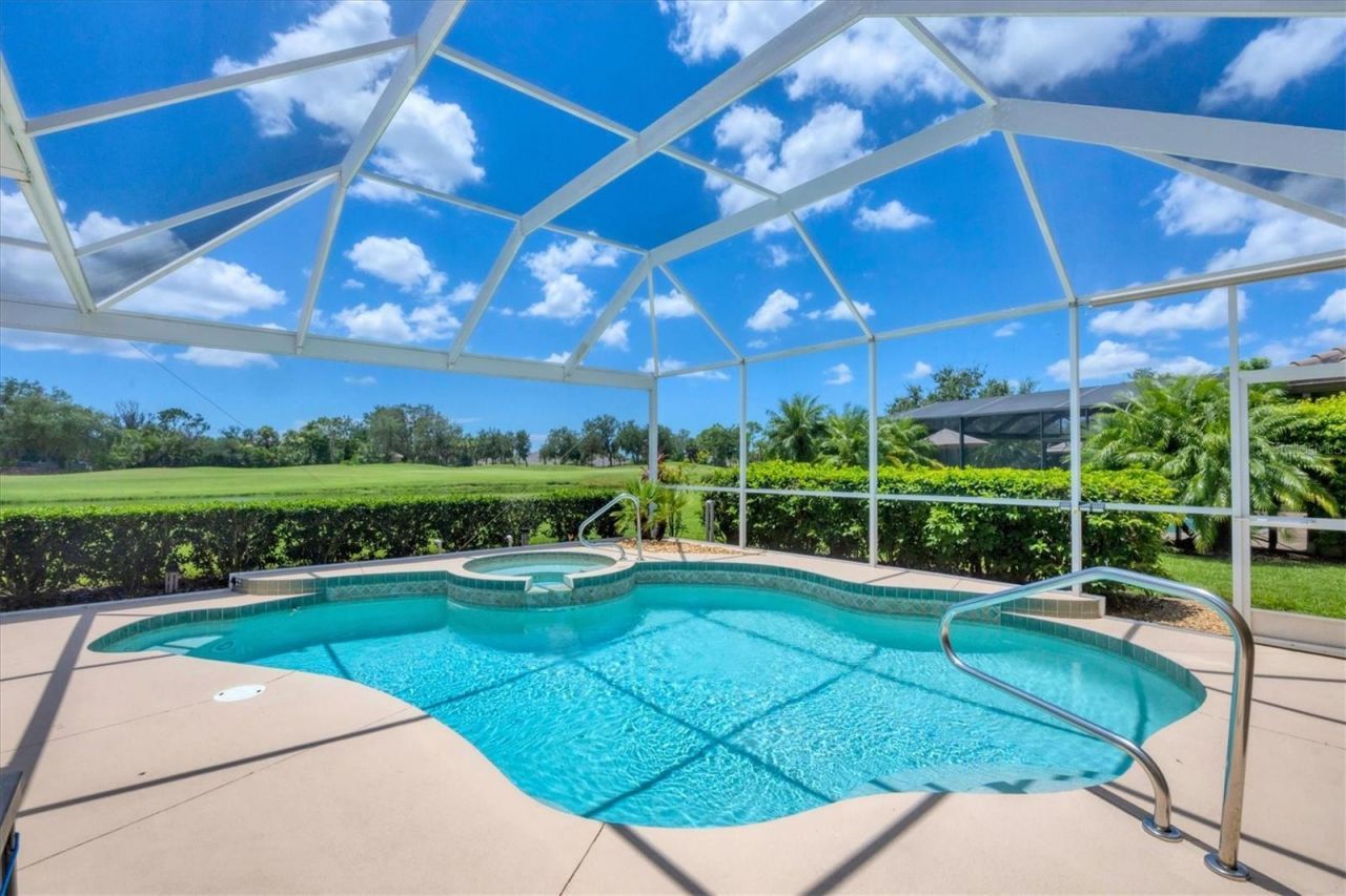 5641 Whispering Oaks Drive, North Port, FL 34287 Photo