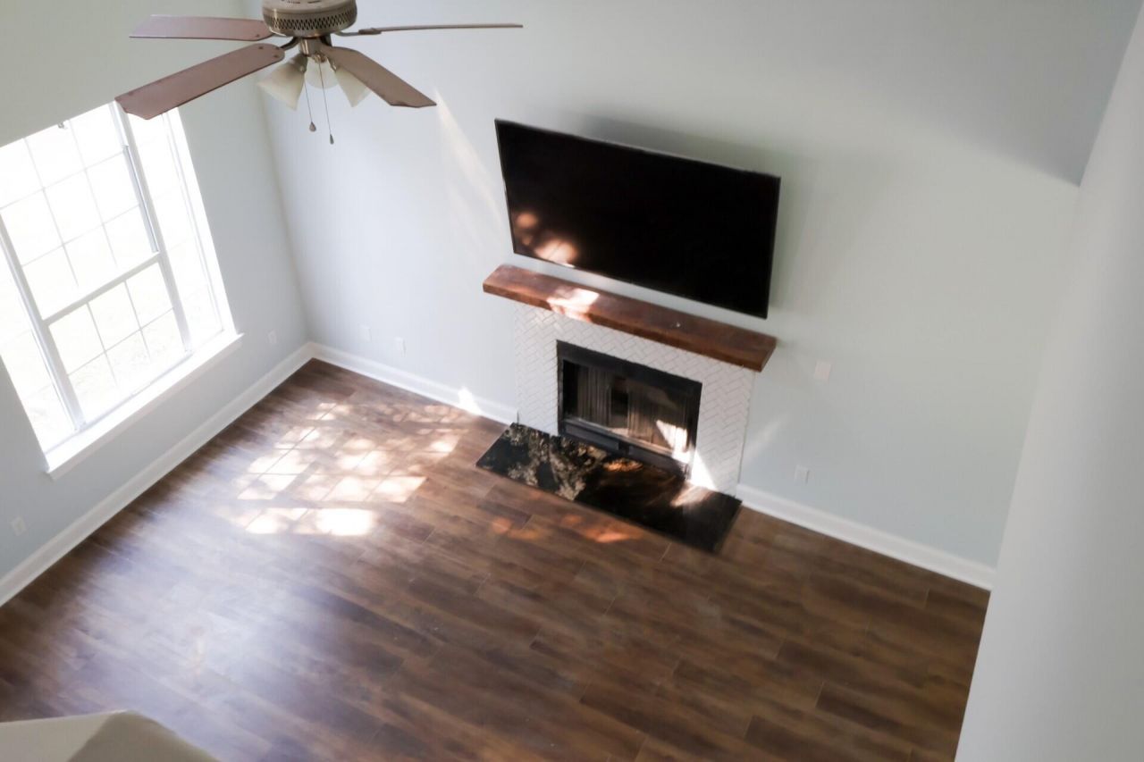 1003 Providence Way Photo 6