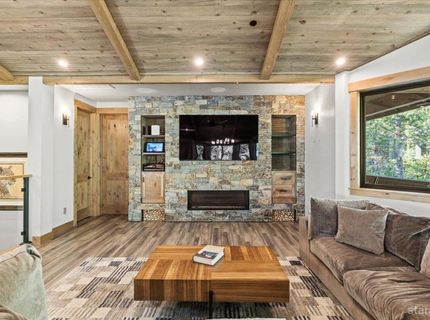 2366 Highlands Drive, South Lake Tahoe, CA 96150 Photo