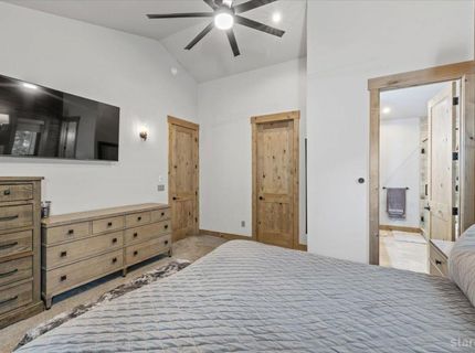 2366 Highlands Drive, South Lake Tahoe, CA 96150 Photo