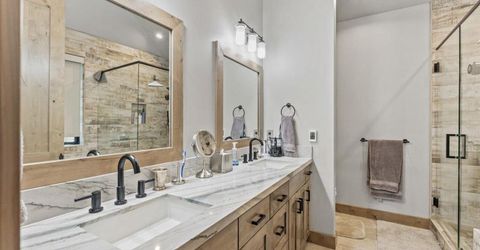 2366 Highlands Drive, South Lake Tahoe, CA 96150 Photo