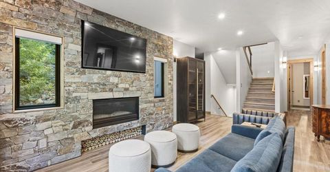 2366 Highlands Drive, South Lake Tahoe, CA 96150 Photo