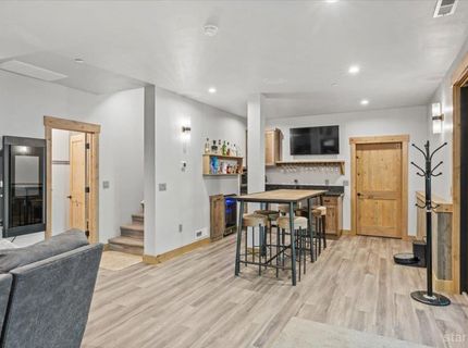 2366 Highlands Drive, South Lake Tahoe, CA 96150 Photo