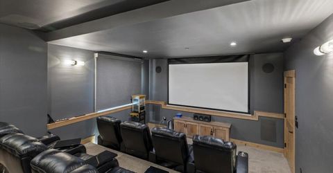 2366 Highlands Drive, South Lake Tahoe, CA 96150 Photo