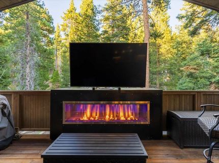 2366 Highlands Drive, South Lake Tahoe, CA 96150 Photo