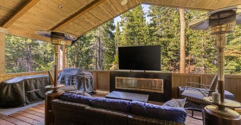 2366 Highlands Drive, South Lake Tahoe, CA 96150 Photo