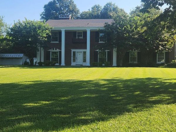 1708 W Market Street, Athens, AL 35611