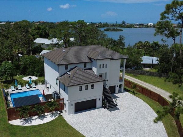 327 ROBERTS ROAD, NOKOMIS, FL 34275