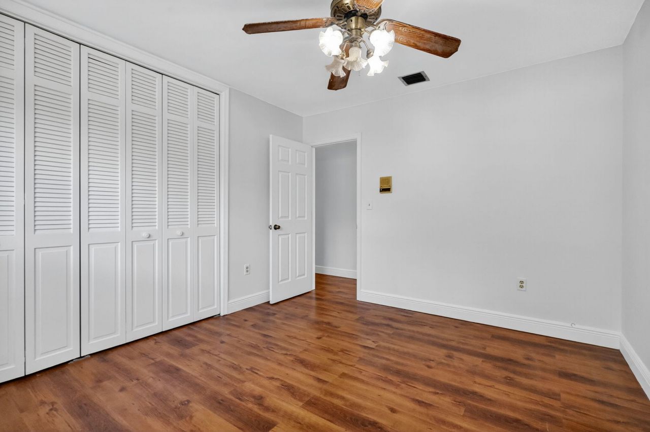 19811 W Oakmont Drive, Hialeah, FL 33015 Photo