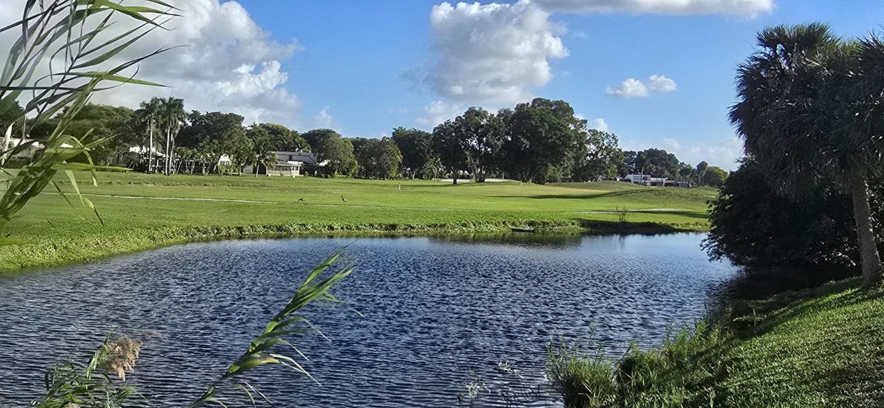 19811 W Oakmont Drive, Hialeah, FL 33015 Photo