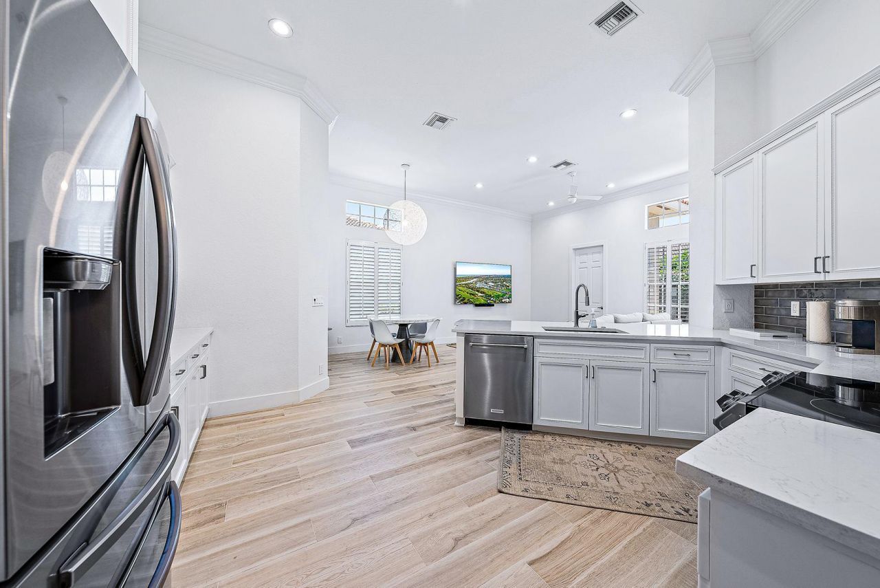 102 Via Santa Cruz, Jupiter, FL 33458 Photo