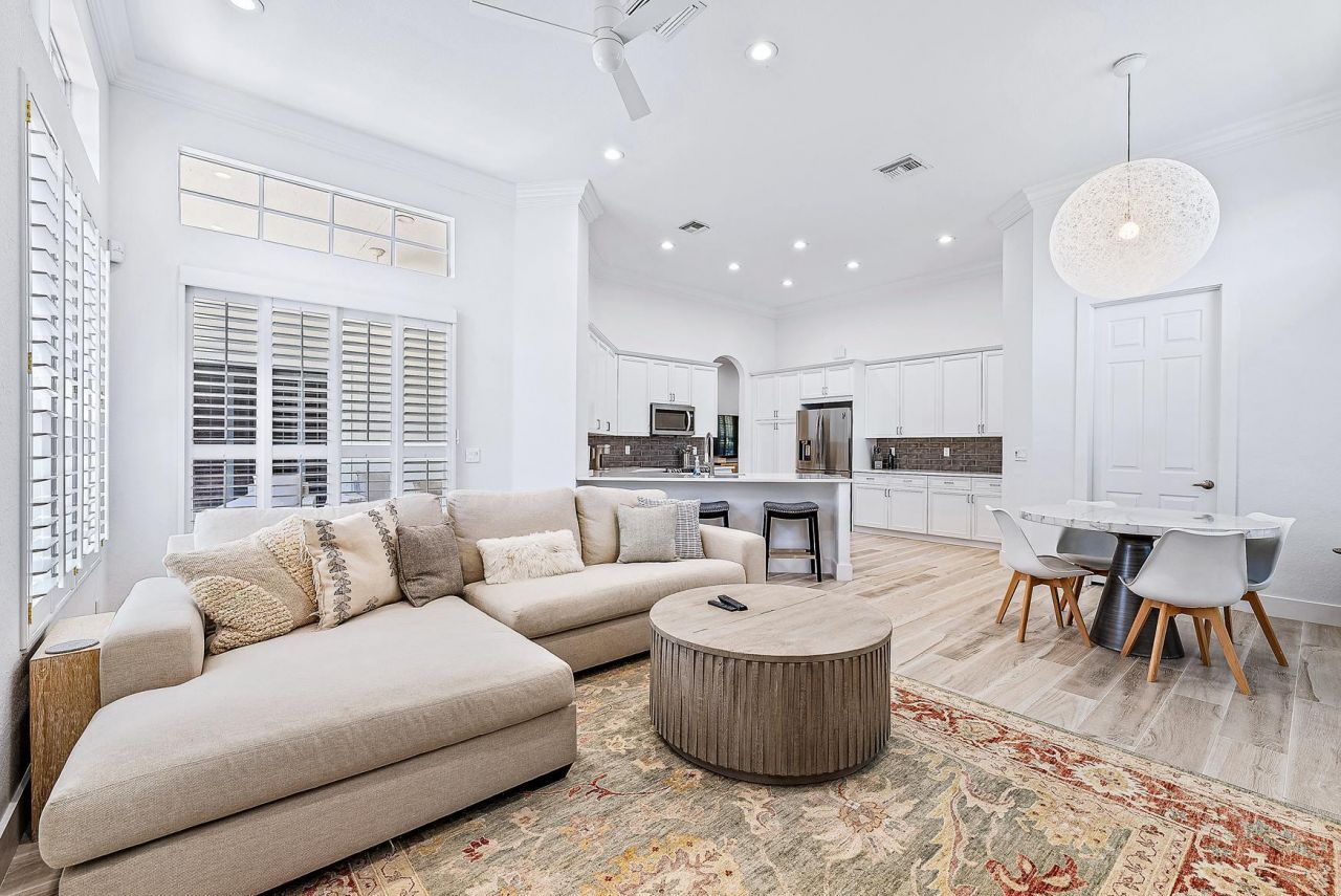 102 Via Santa Cruz, Jupiter, FL 33458 Photo