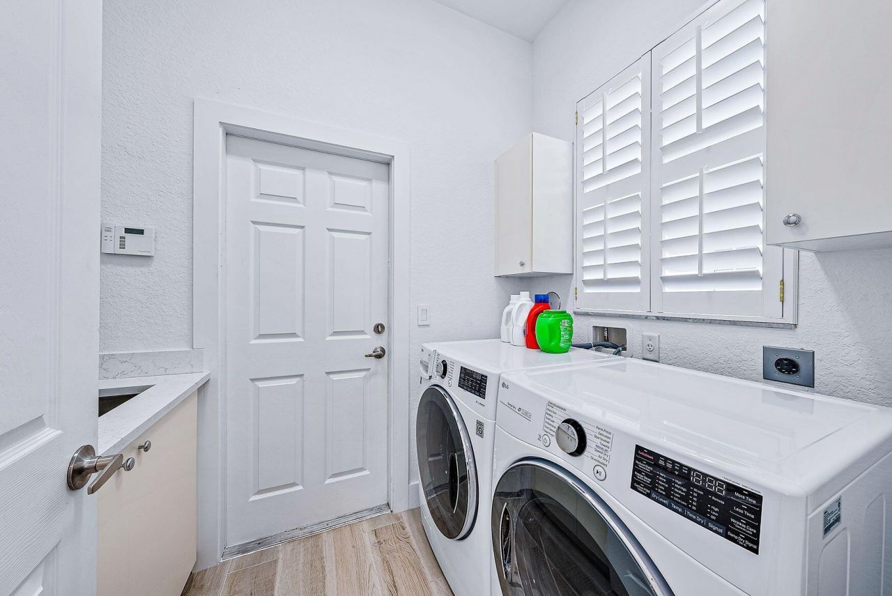 102 Via Santa Cruz, Jupiter, FL 33458 Photo