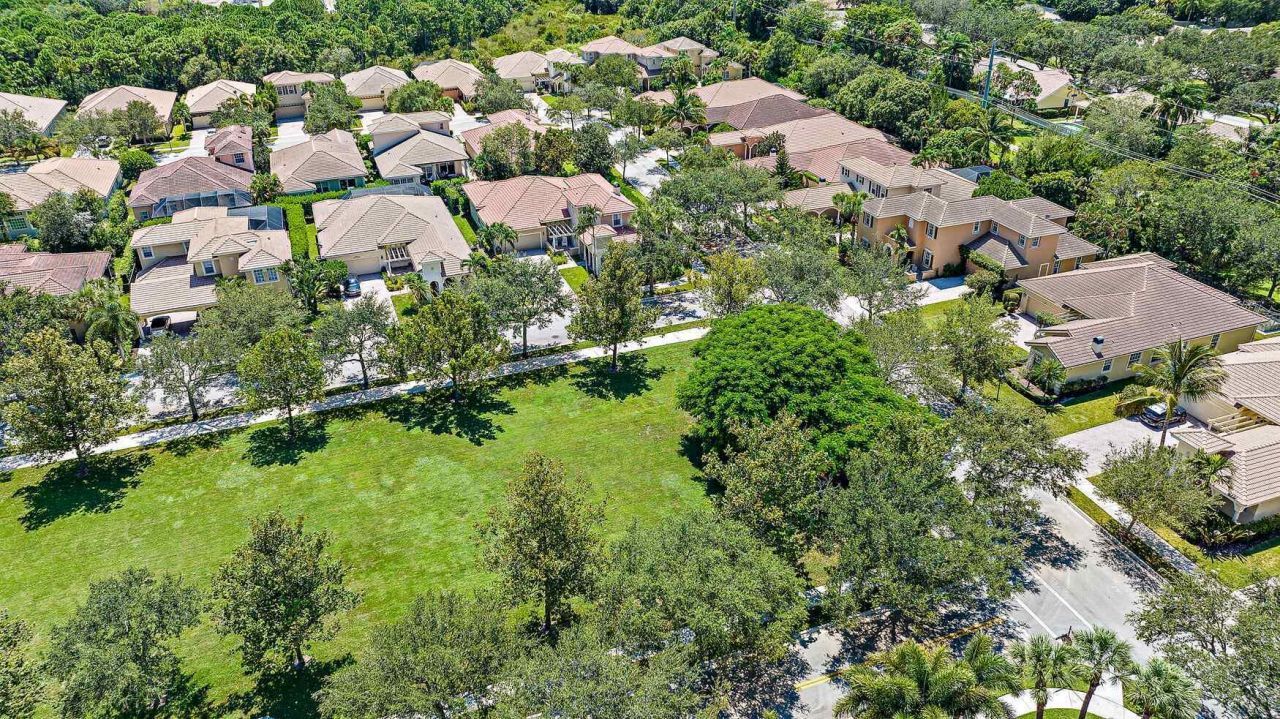 102 Via Santa Cruz, Jupiter, FL 33458 Photo