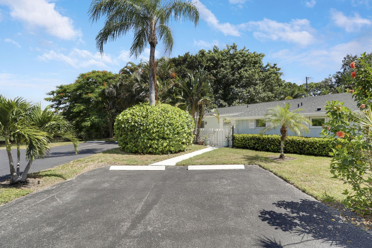 1329 Chippewa Street, Jupiter, FL 33458 Photo